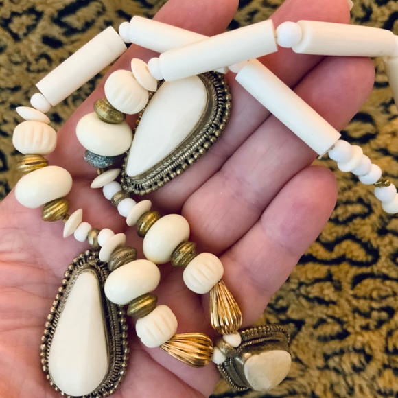 HANDMADE NECKLACE -VINTAGE TRIBAL BONE NEW CONDITION - BOHEMIAN VIBE - Picture 6 of 11